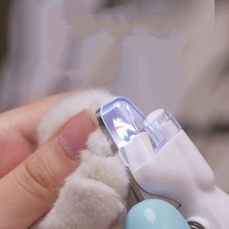Pet-Safe LED Nail Clippers (Built-in Light Prevents Bleeding)